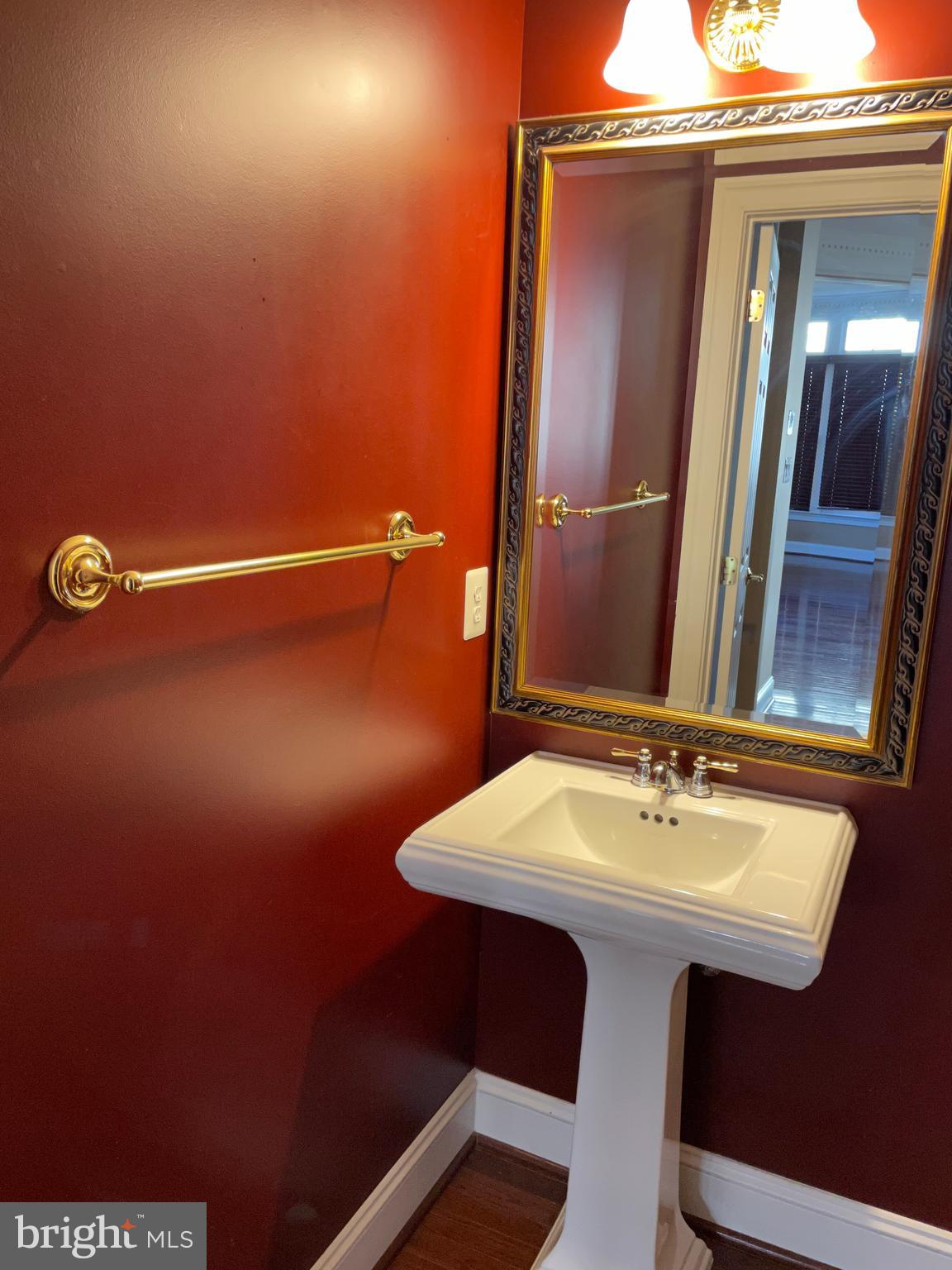 RIVER CREEK - Residential Lease