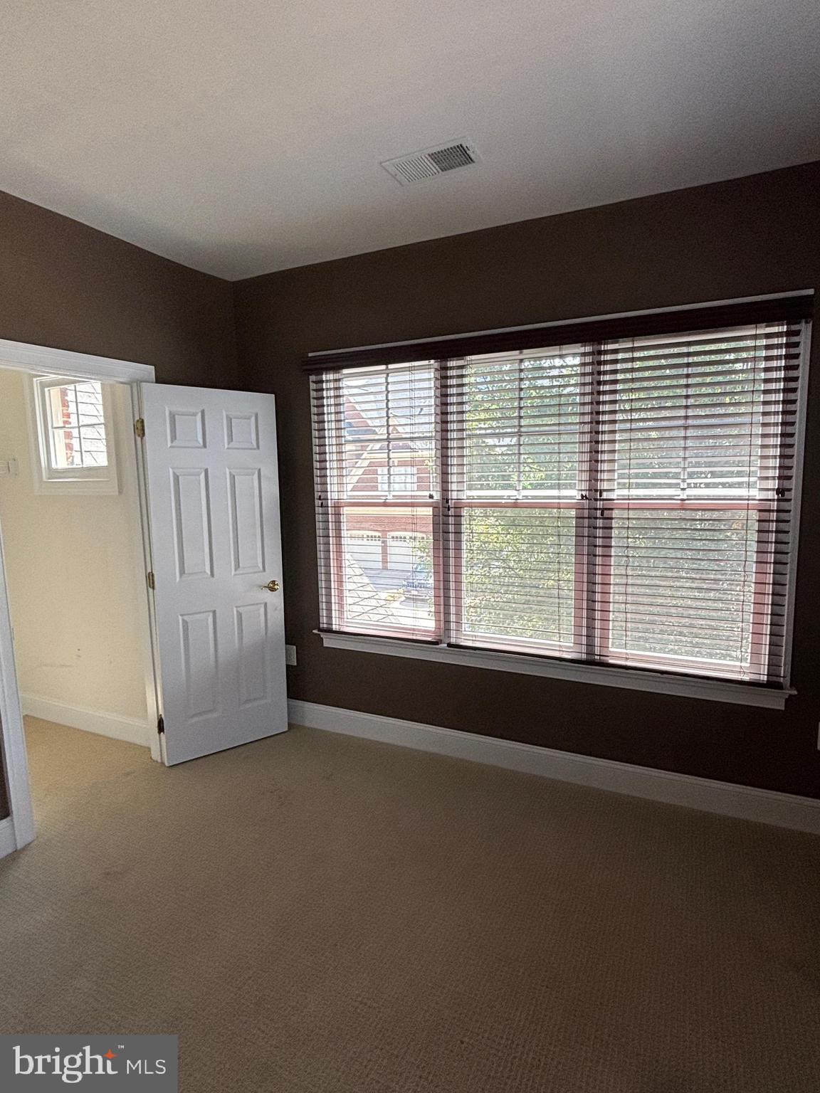 RIVER CREEK - Residential Lease