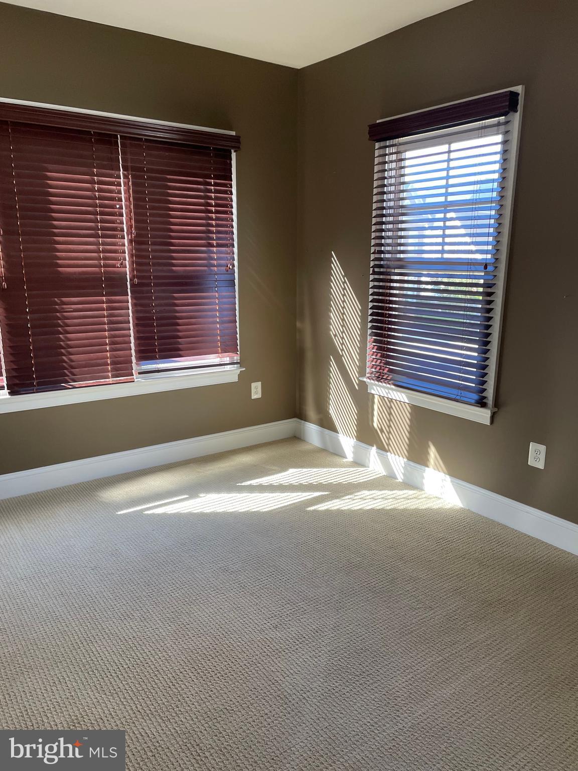 RIVER CREEK - Residential Lease