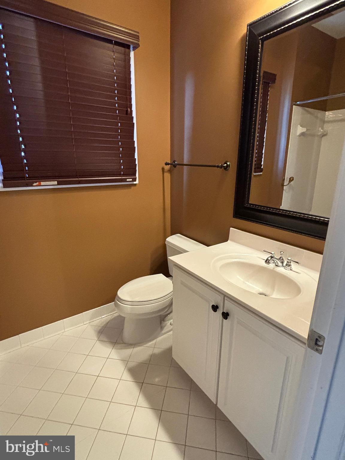 RIVER CREEK - Residential Lease