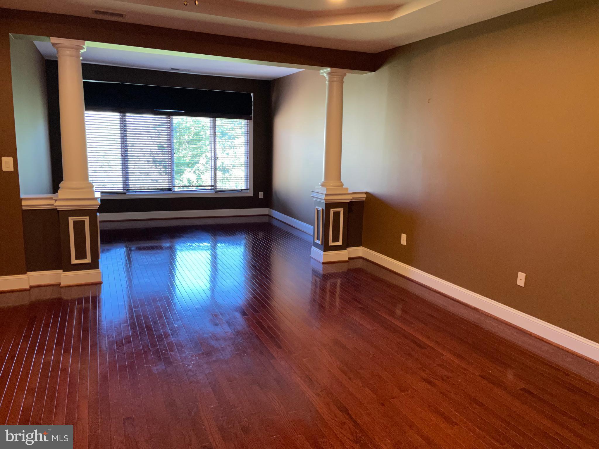 RIVER CREEK - Residential Lease