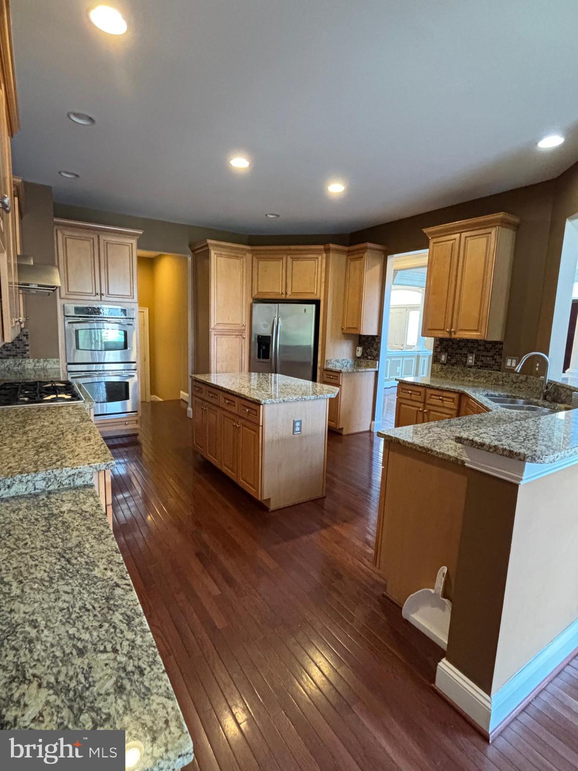 RIVER CREEK - Residential Lease