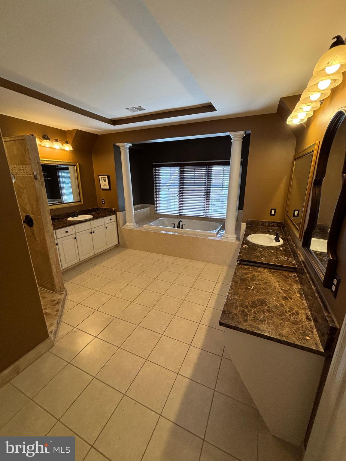 RIVER CREEK - Residential Lease