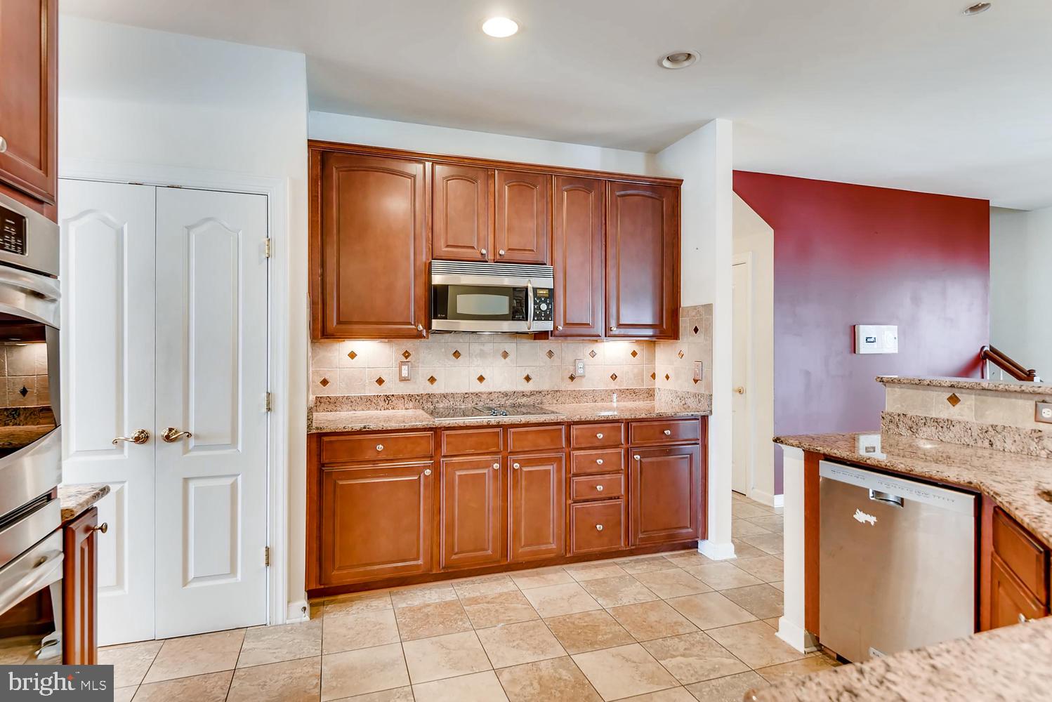 SLOOP COVE LANDING - Residential