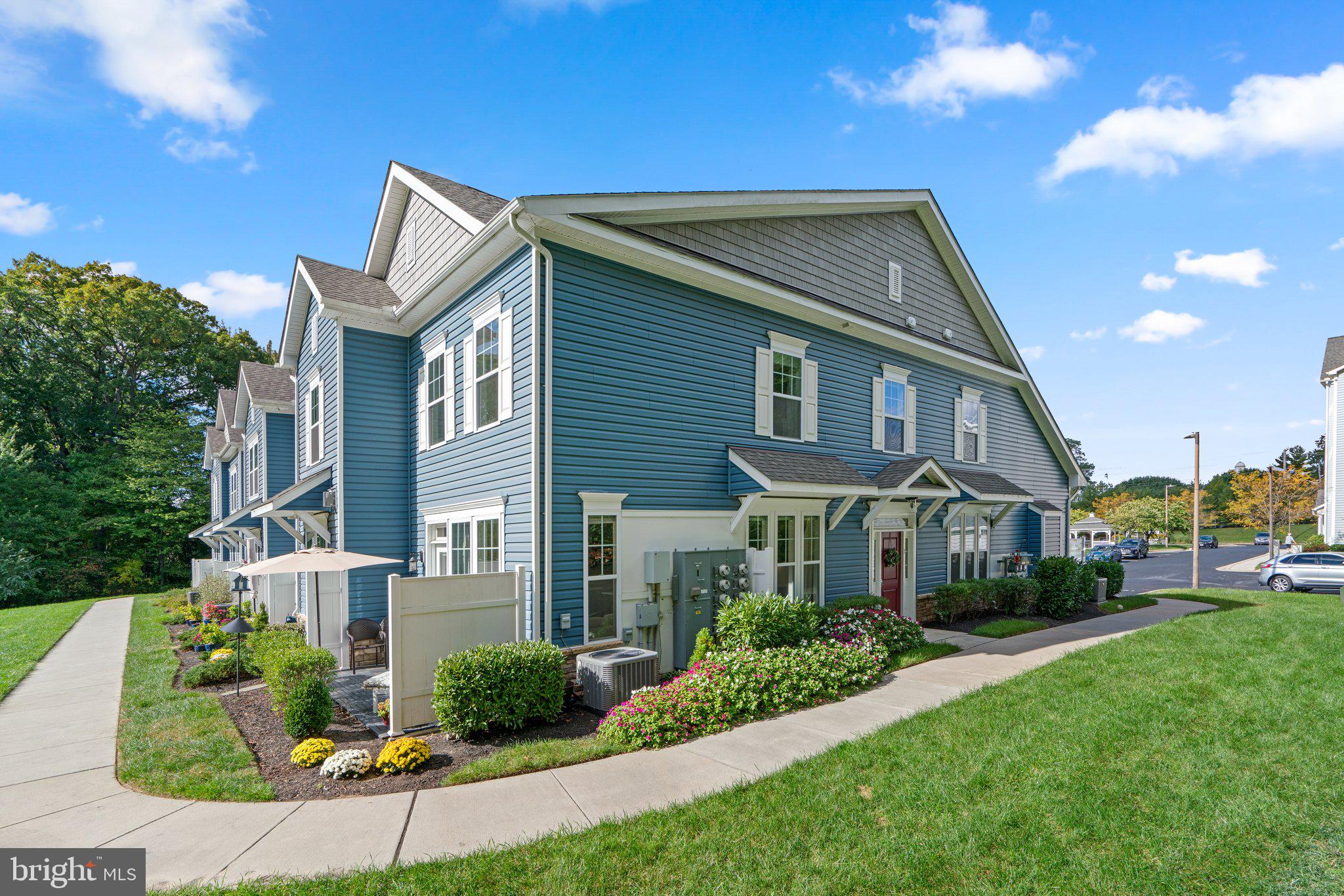 HOPEWELL POINTE - Residential