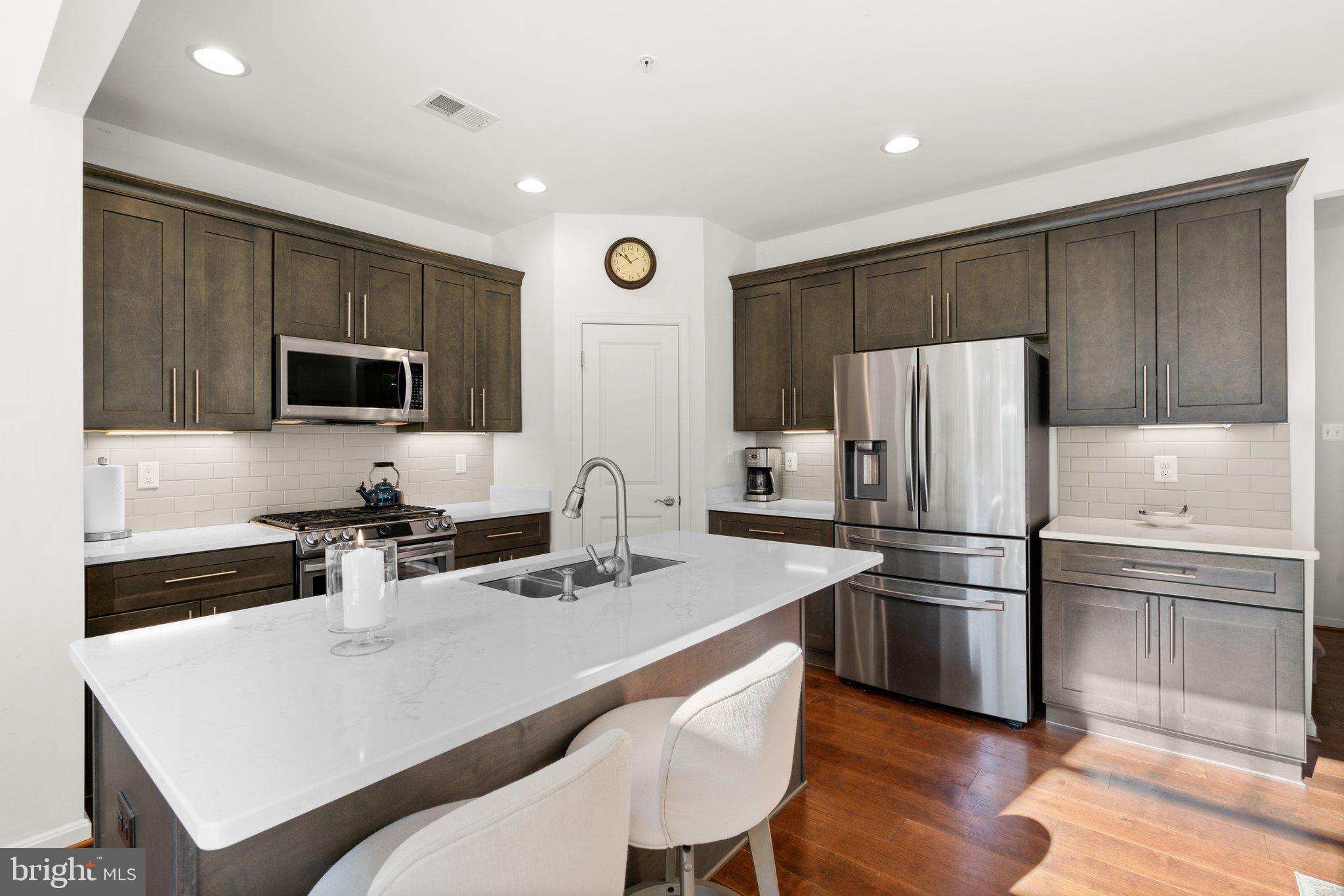 HOPEWELL POINTE - Residential