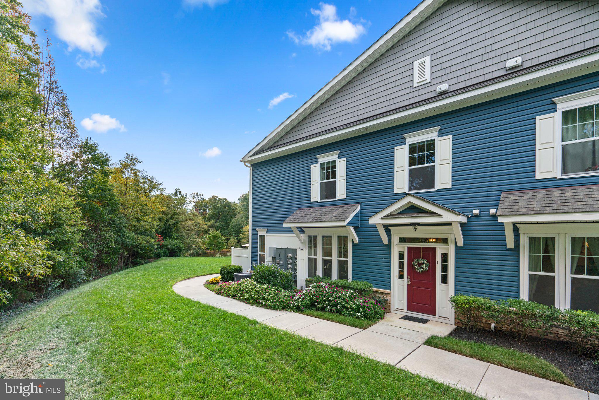 HOPEWELL POINTE - Residential