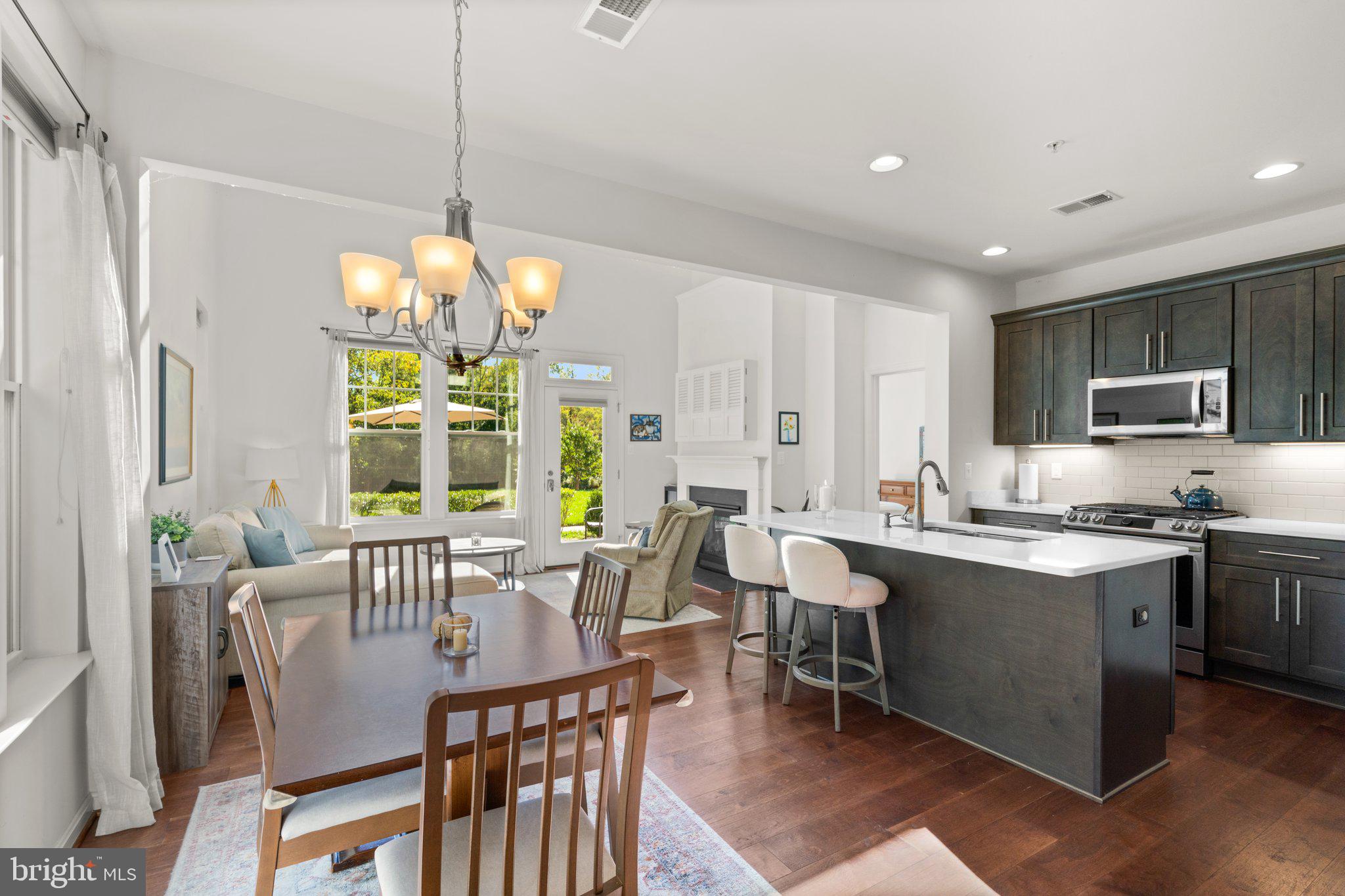 HOPEWELL POINTE - Residential