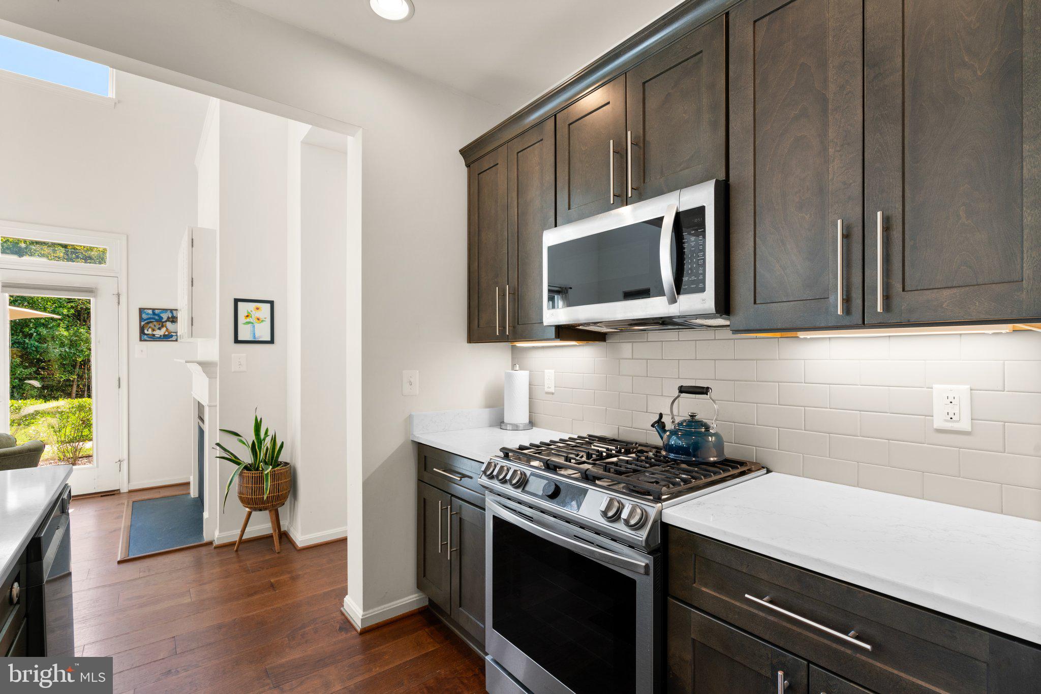 HOPEWELL POINTE - Residential