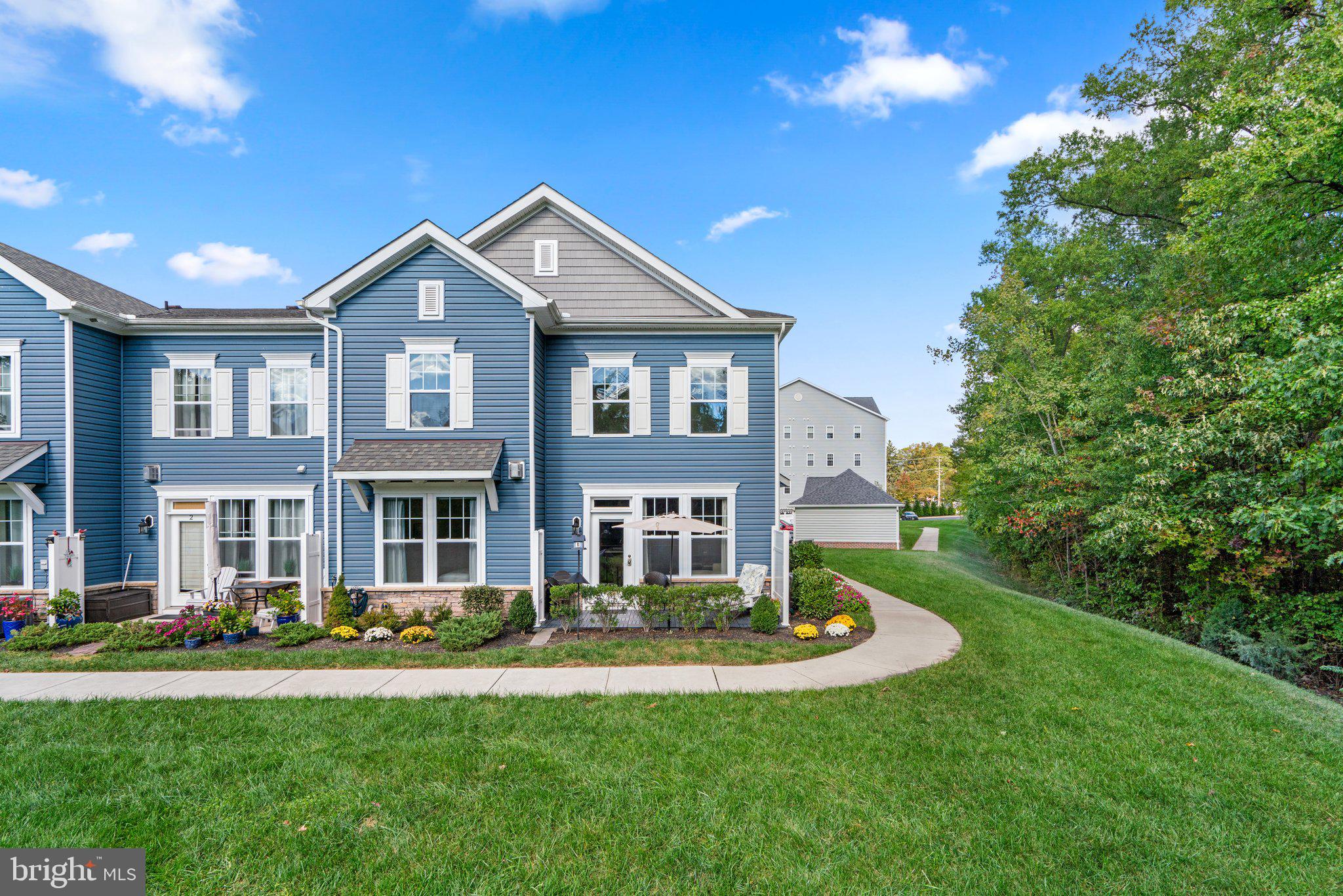 HOPEWELL POINTE - Residential