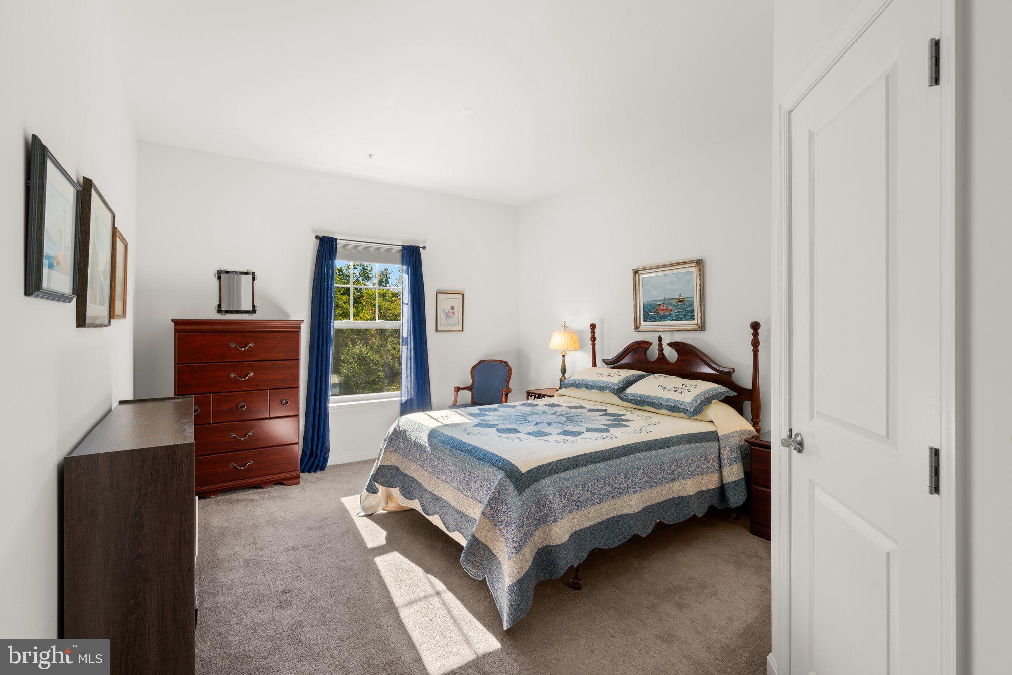 HOPEWELL POINTE - Residential