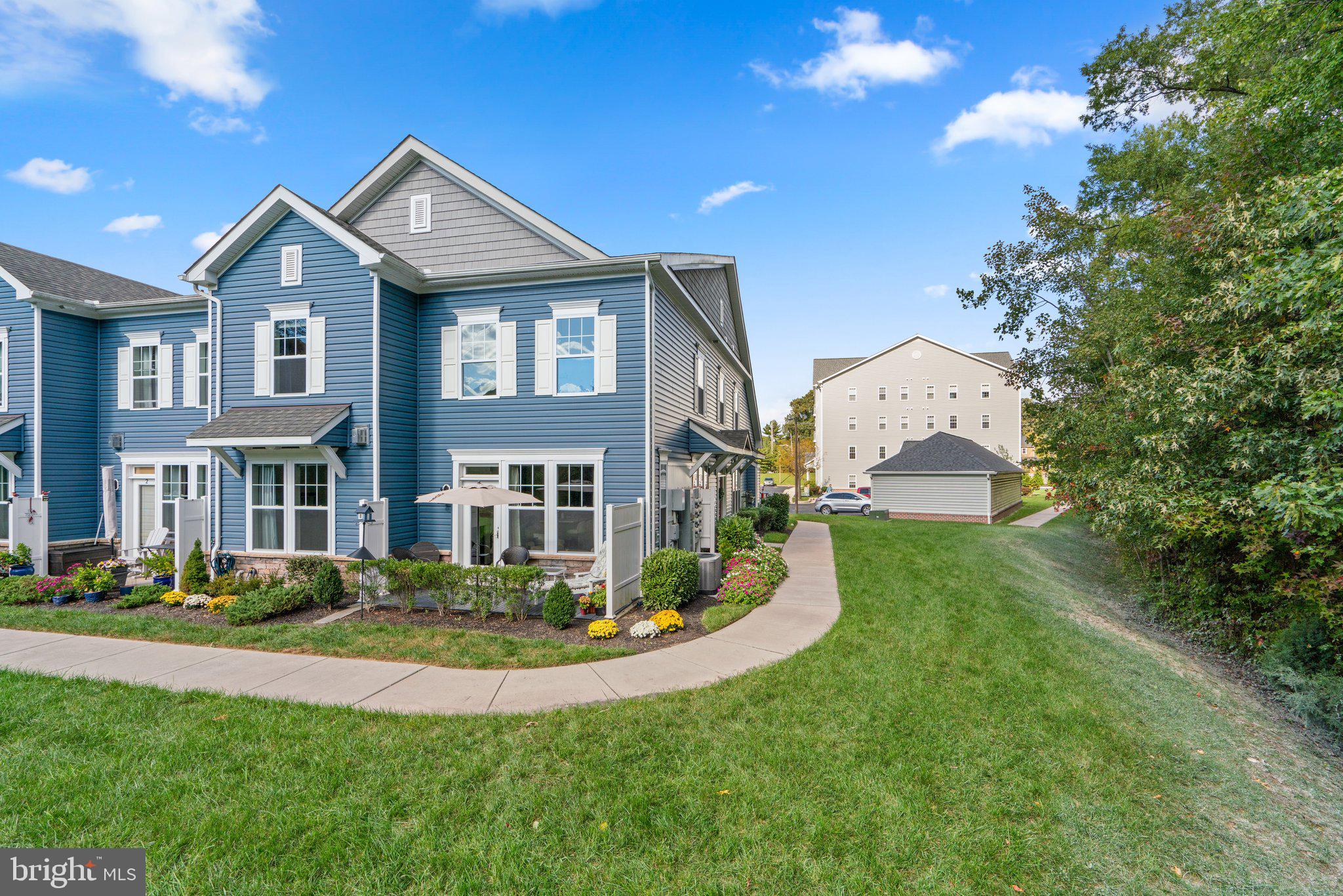 HOPEWELL POINTE - Residential