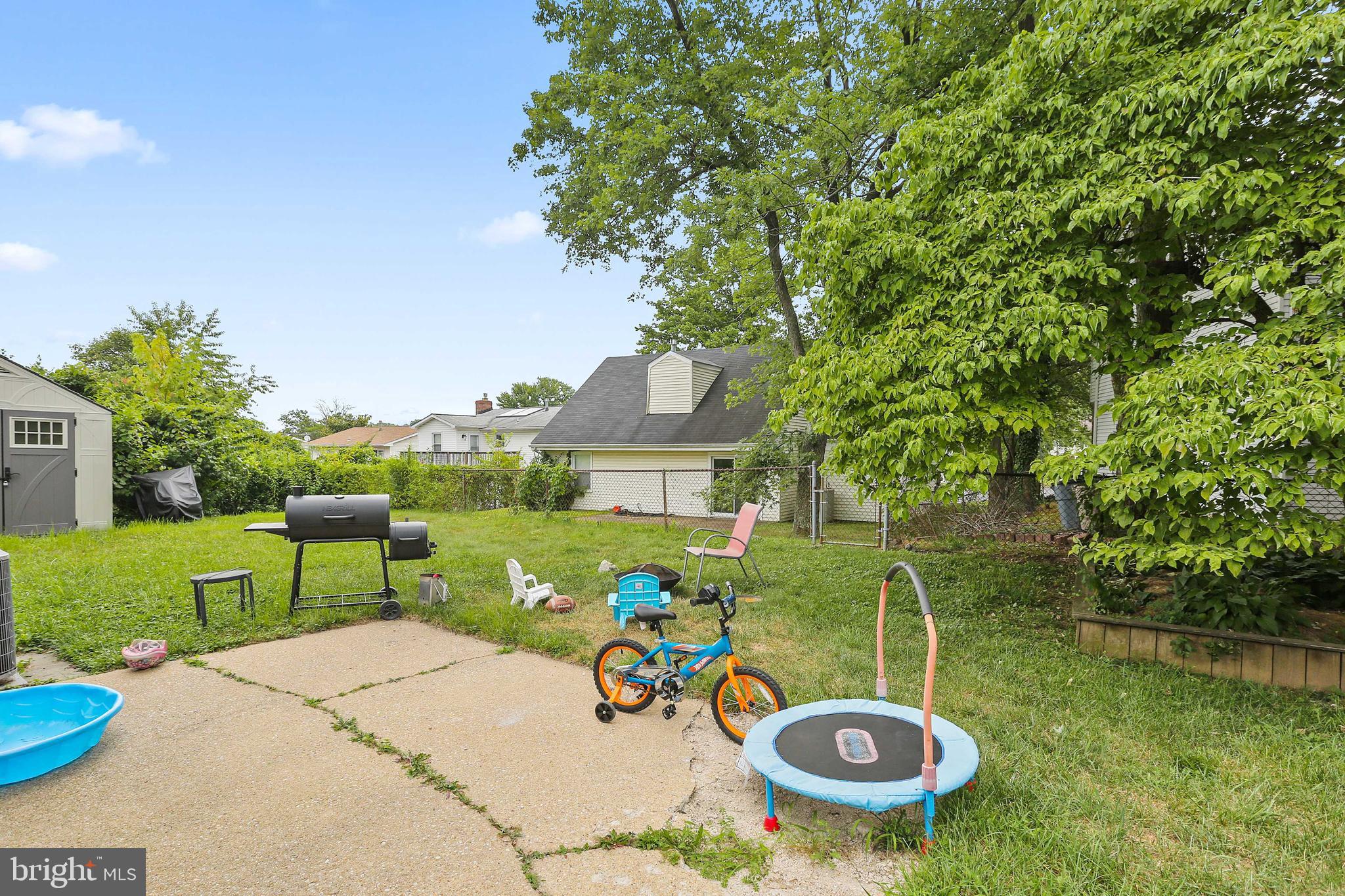 THE PROVINCES - Residential Lease