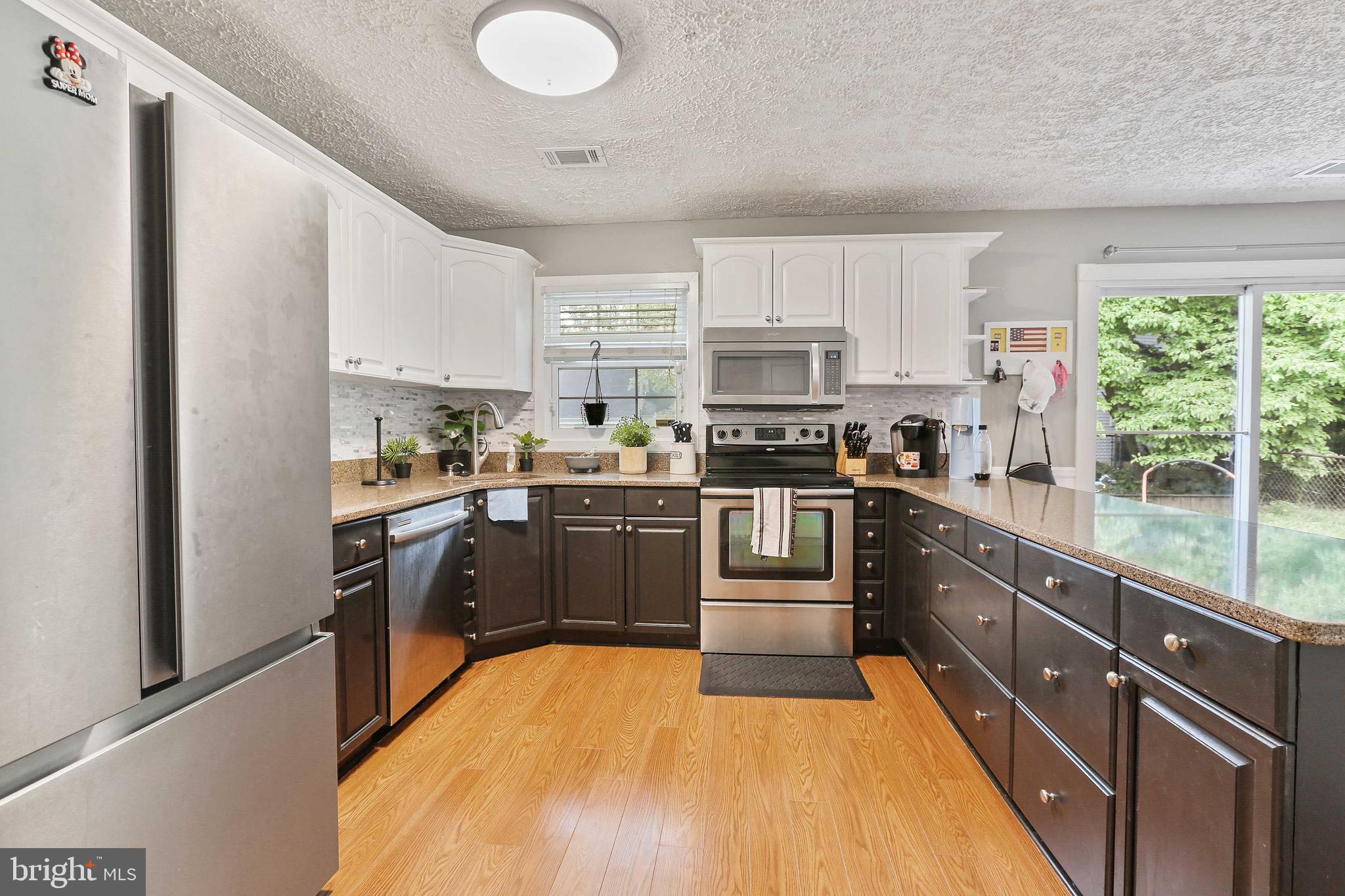 THE PROVINCES - Residential Lease