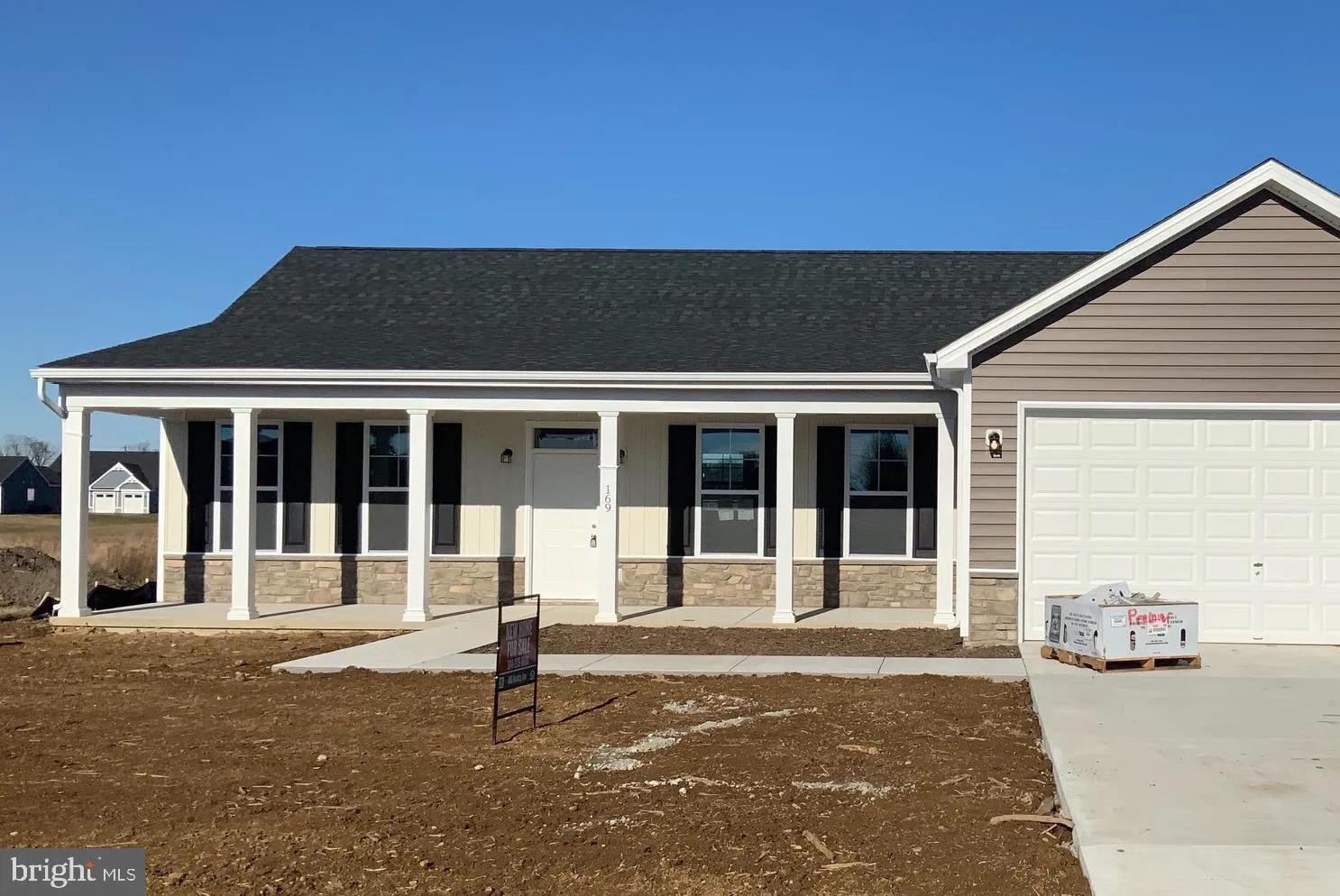 192 Peoney Lane, Bunker Hill, WV 25413