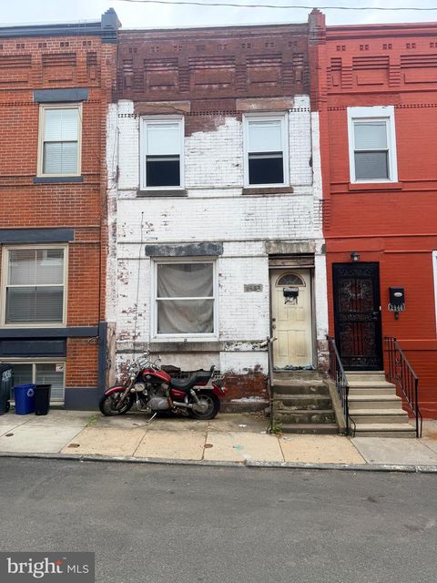 Townhouse For Sale - 2938 W Flora Street<br/> PHILADELPHIA, PA 19121