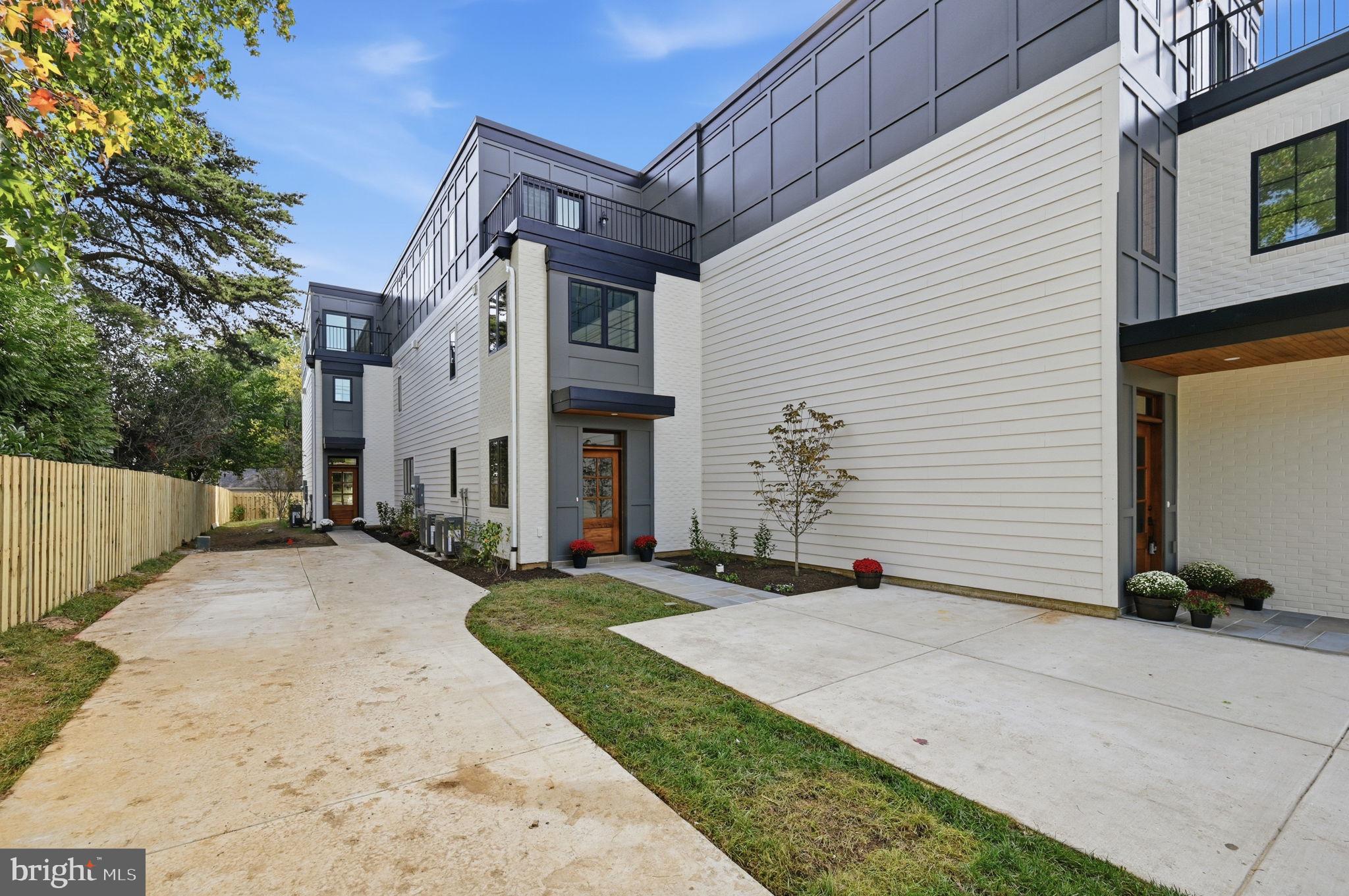 1225 N QUINCY STREET