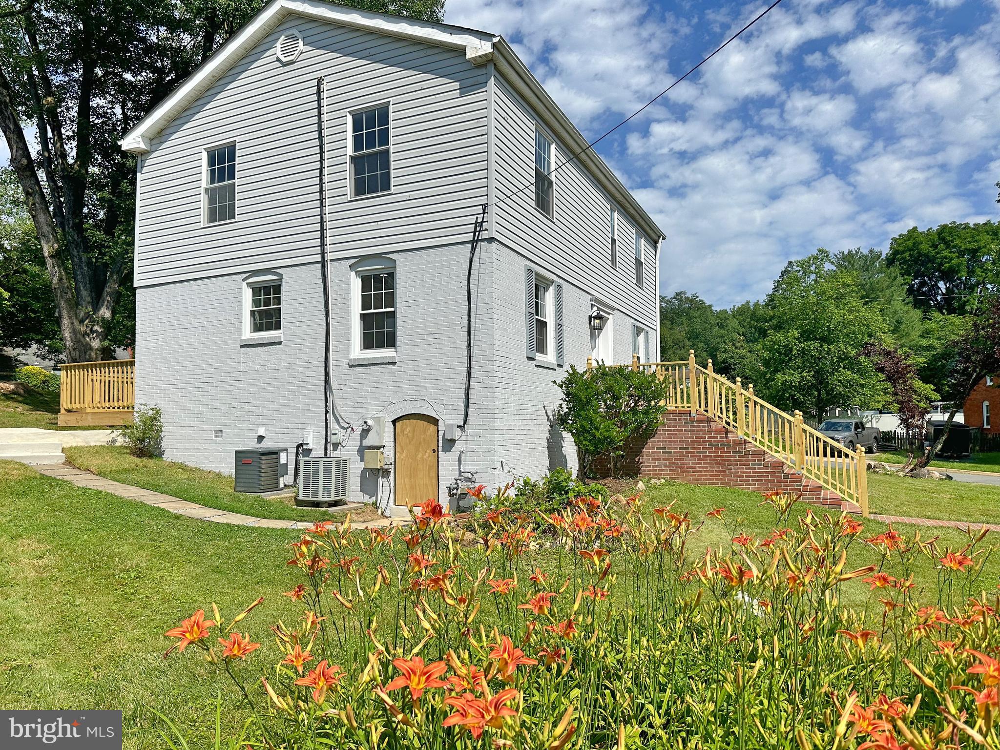 CITY PARK HOMES - Residential