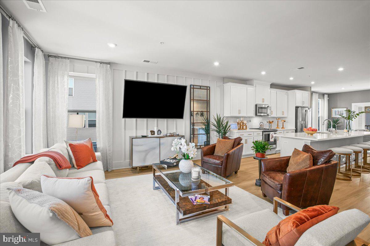 ASHBURN STATION - Residential