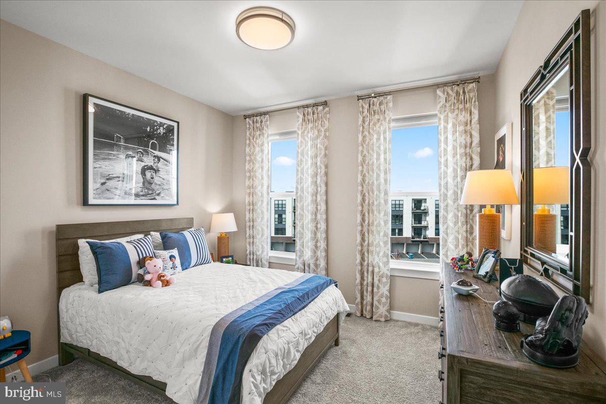 ASHBURN STATION - Residential