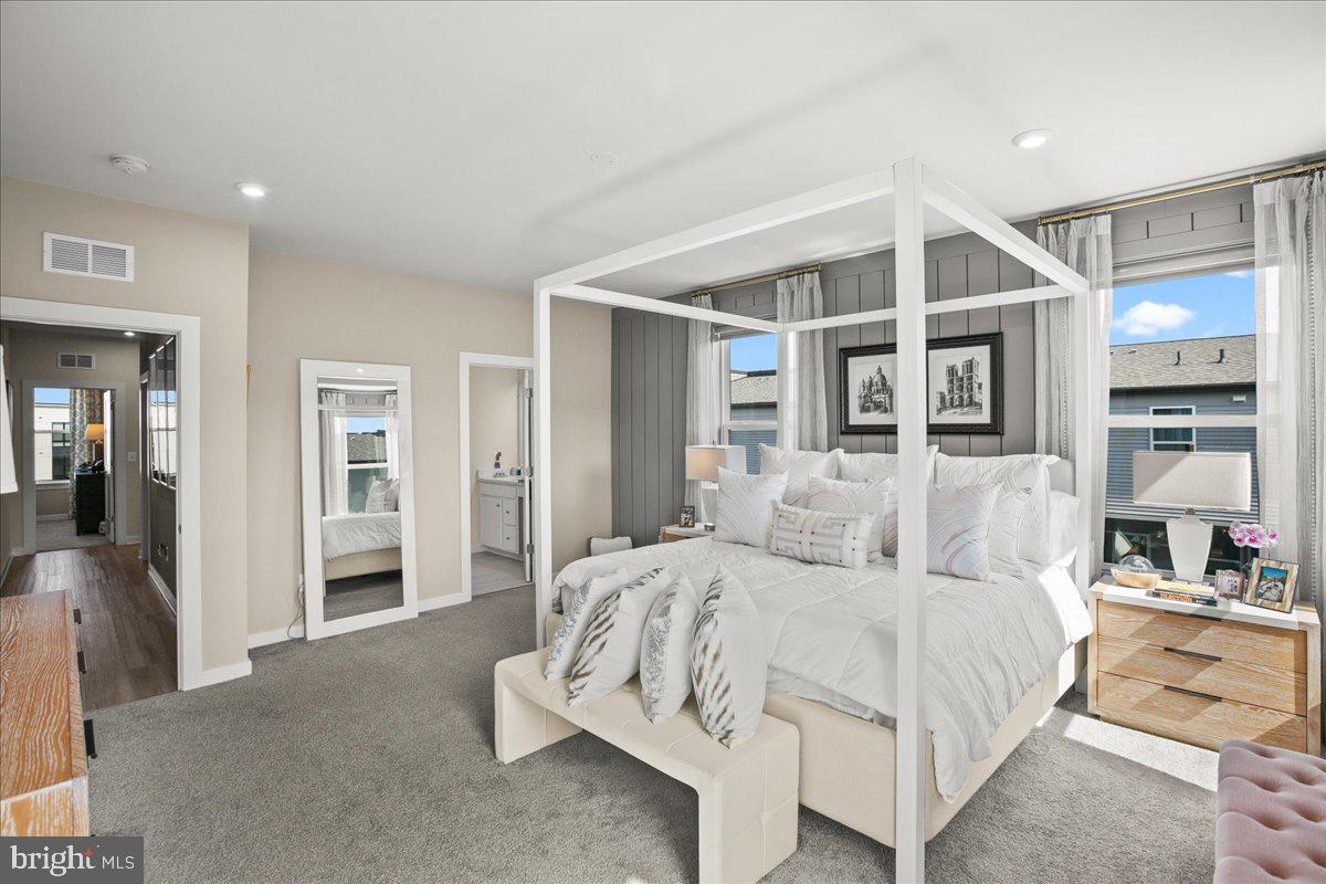 ASHBURN STATION - Residential