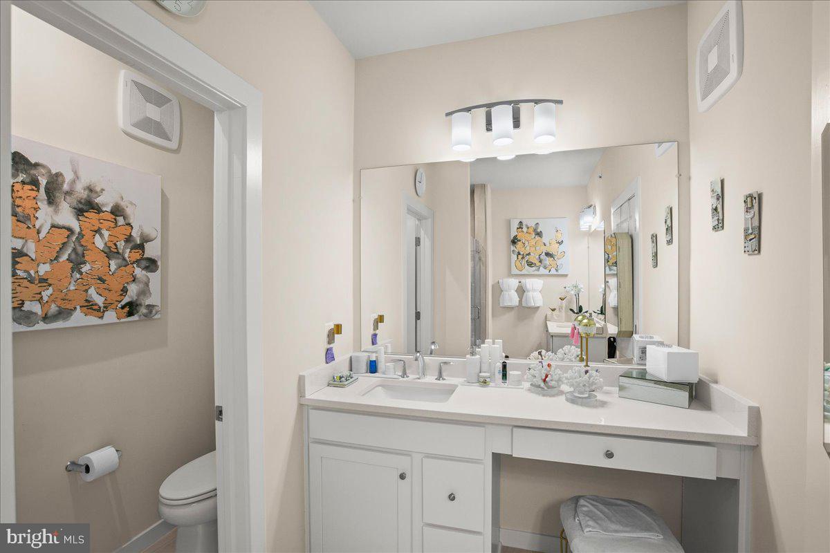 ASHBURN STATION - Residential