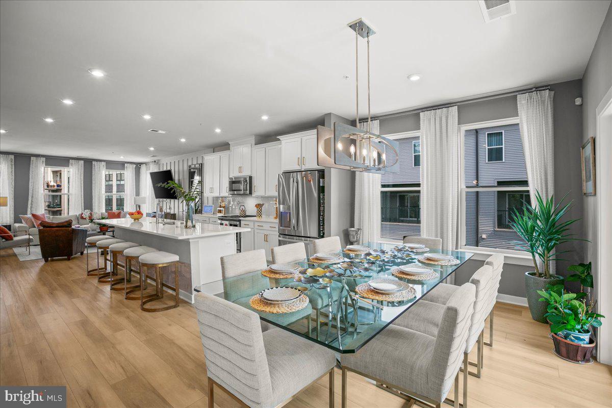 ASHBURN STATION - Residential