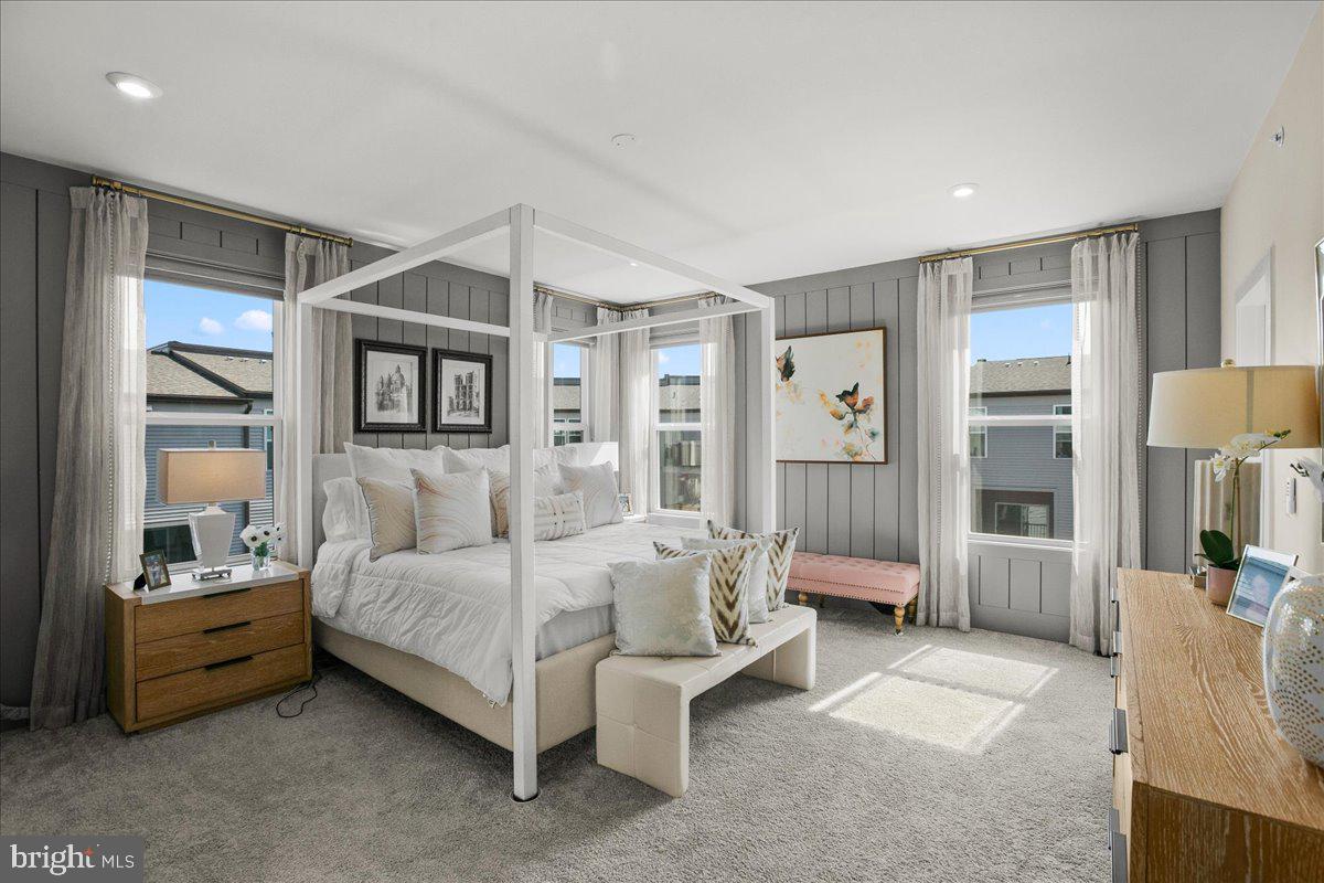 ASHBURN STATION - Residential