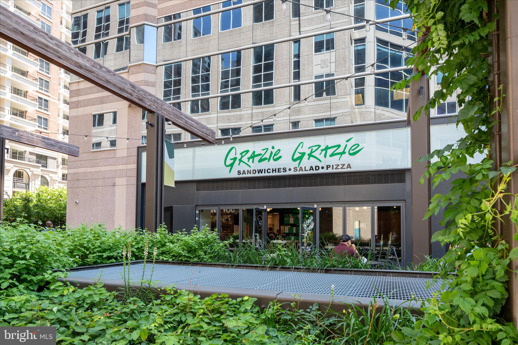 EASTVIEW AT BALLSTON METRO - Residential