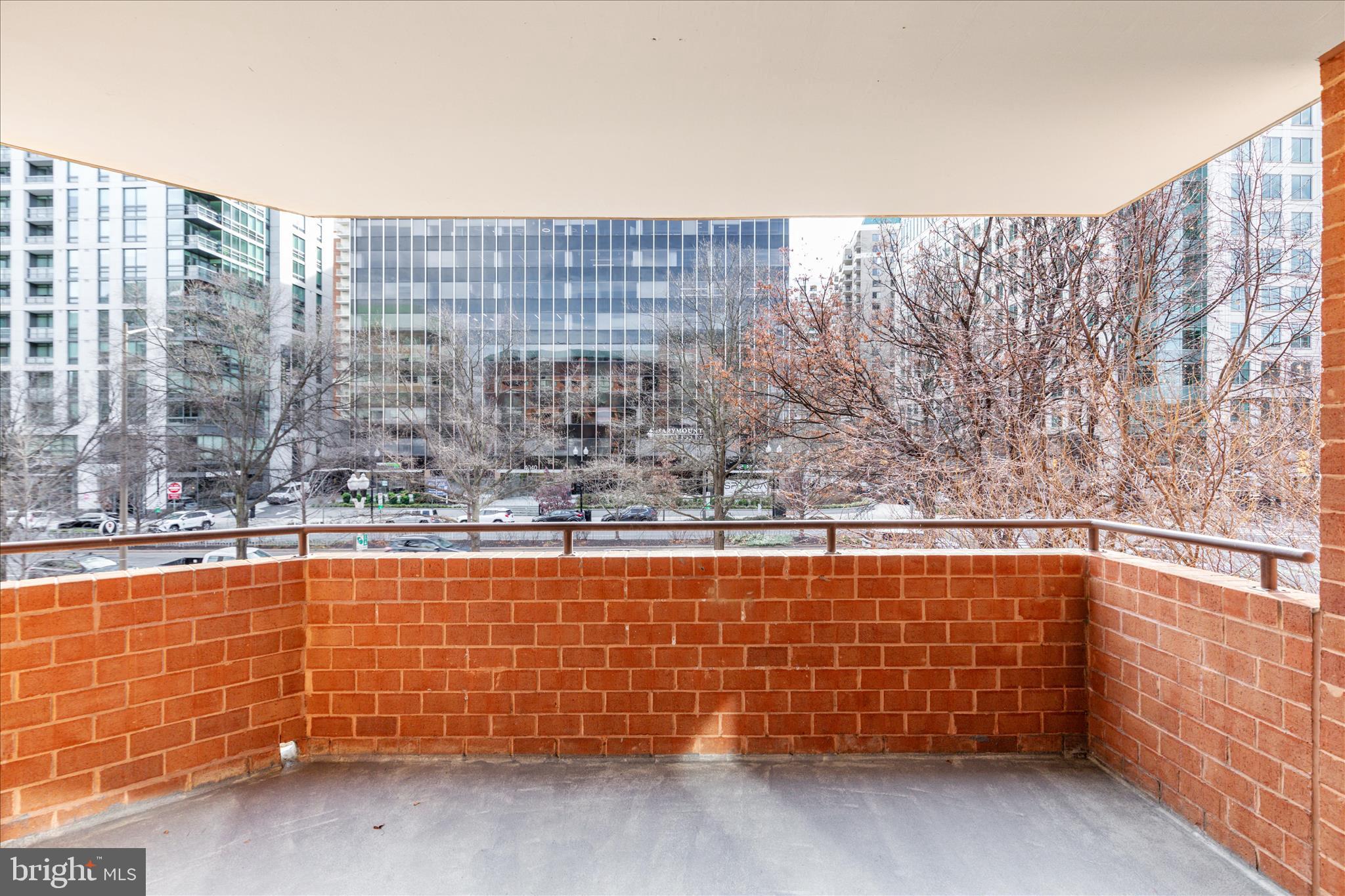 EASTVIEW AT BALLSTON METRO - Residential