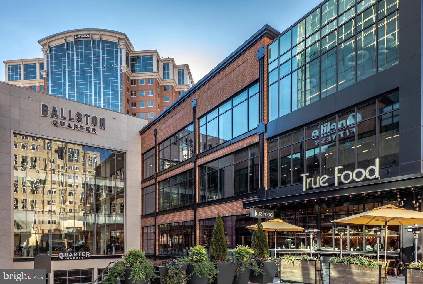 EASTVIEW AT BALLSTON METRO - Residential