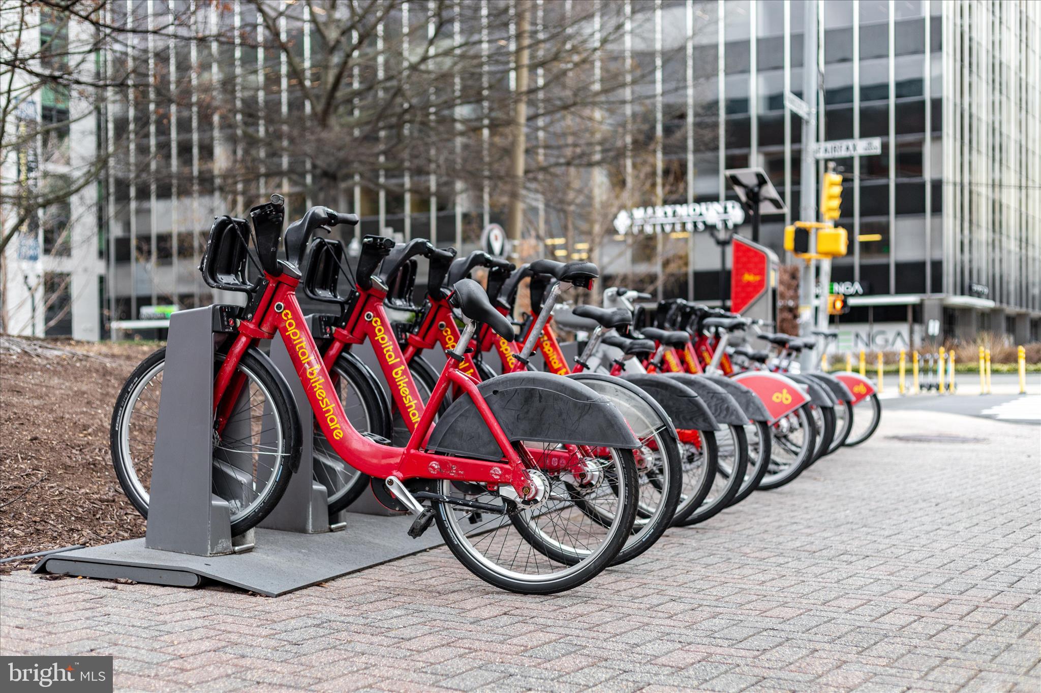 EASTVIEW AT BALLSTON METRO - Residential