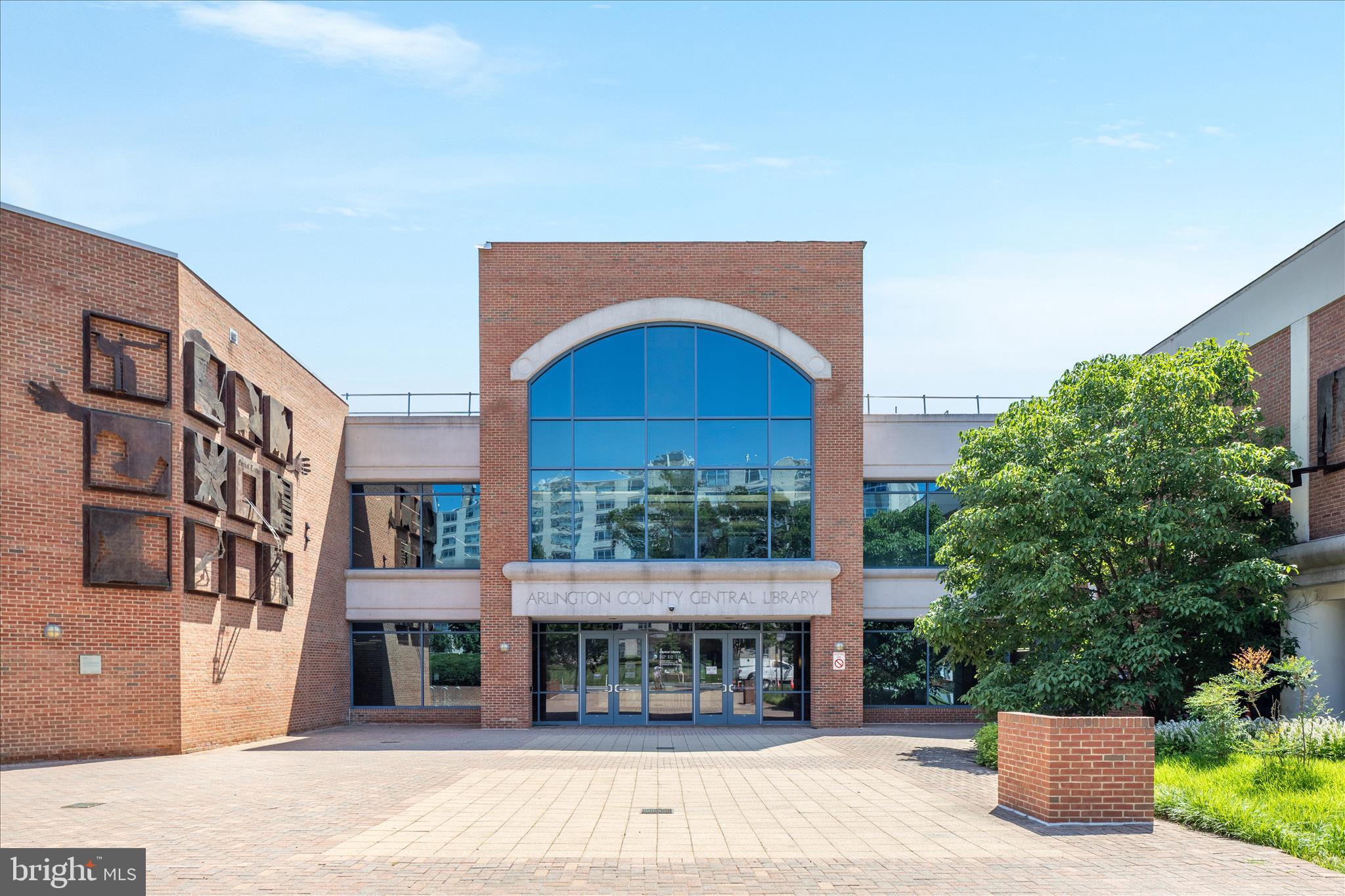 EASTVIEW AT BALLSTON METRO - Residential