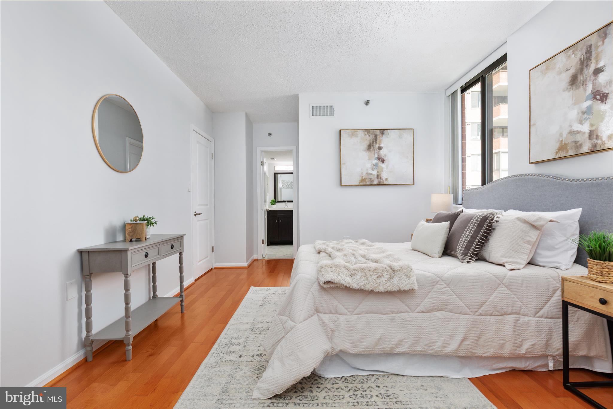 EASTVIEW AT BALLSTON METRO - Residential