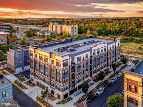 2320 FIELD POINT ROAD 201 HERNDON VA 20171