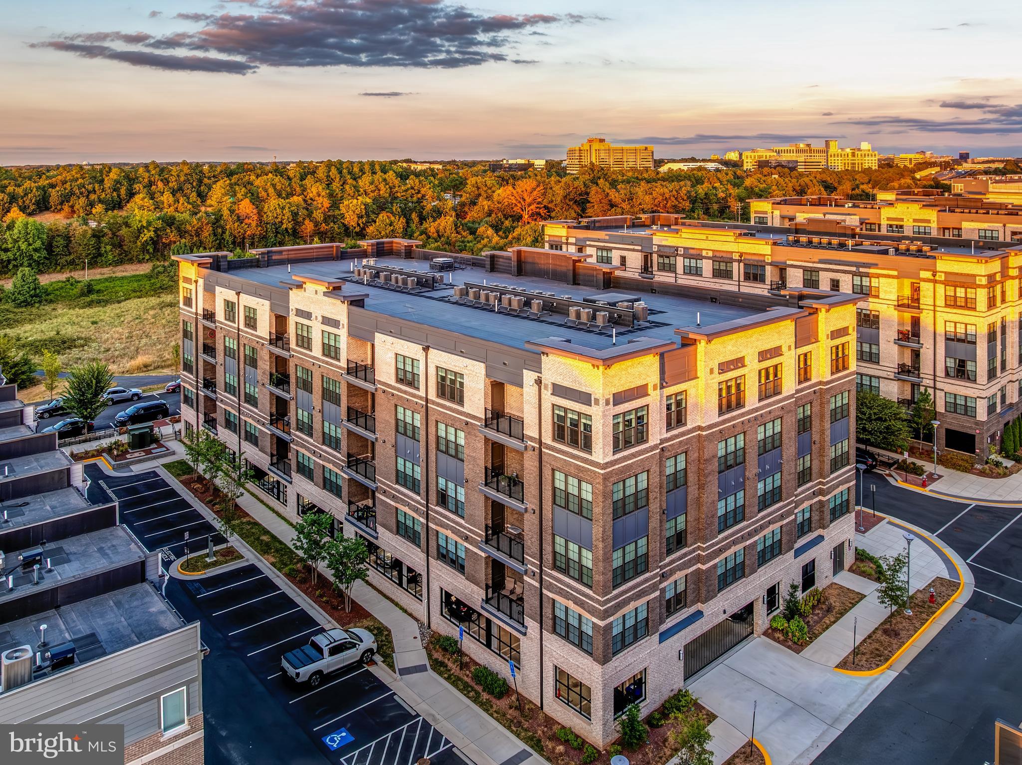 METROPARK AT ARROWBROOK - Residential