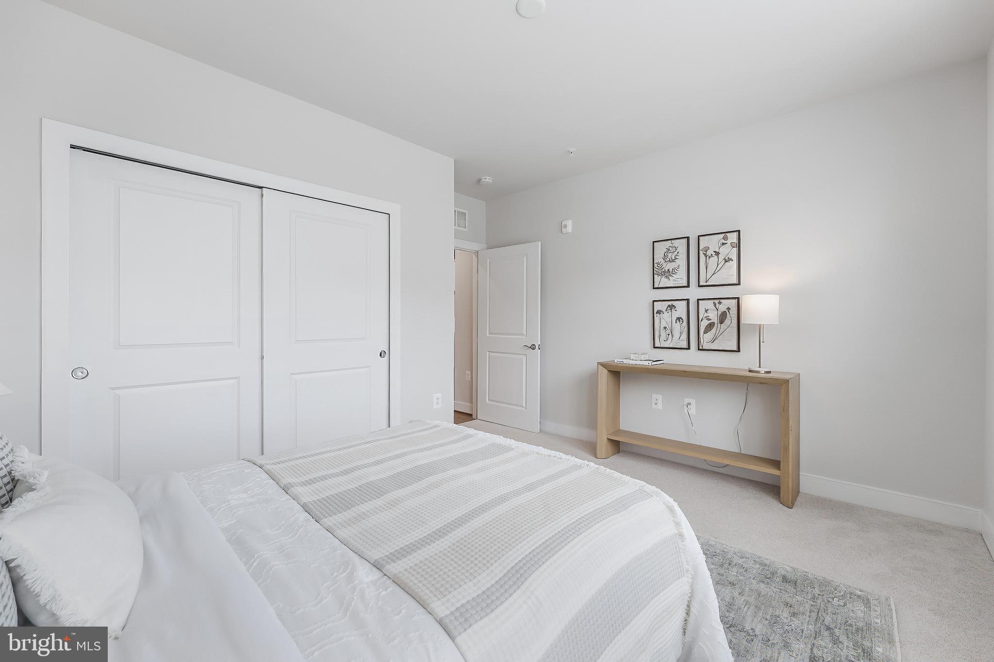 METROPARK AT ARROWBROOK - Residential