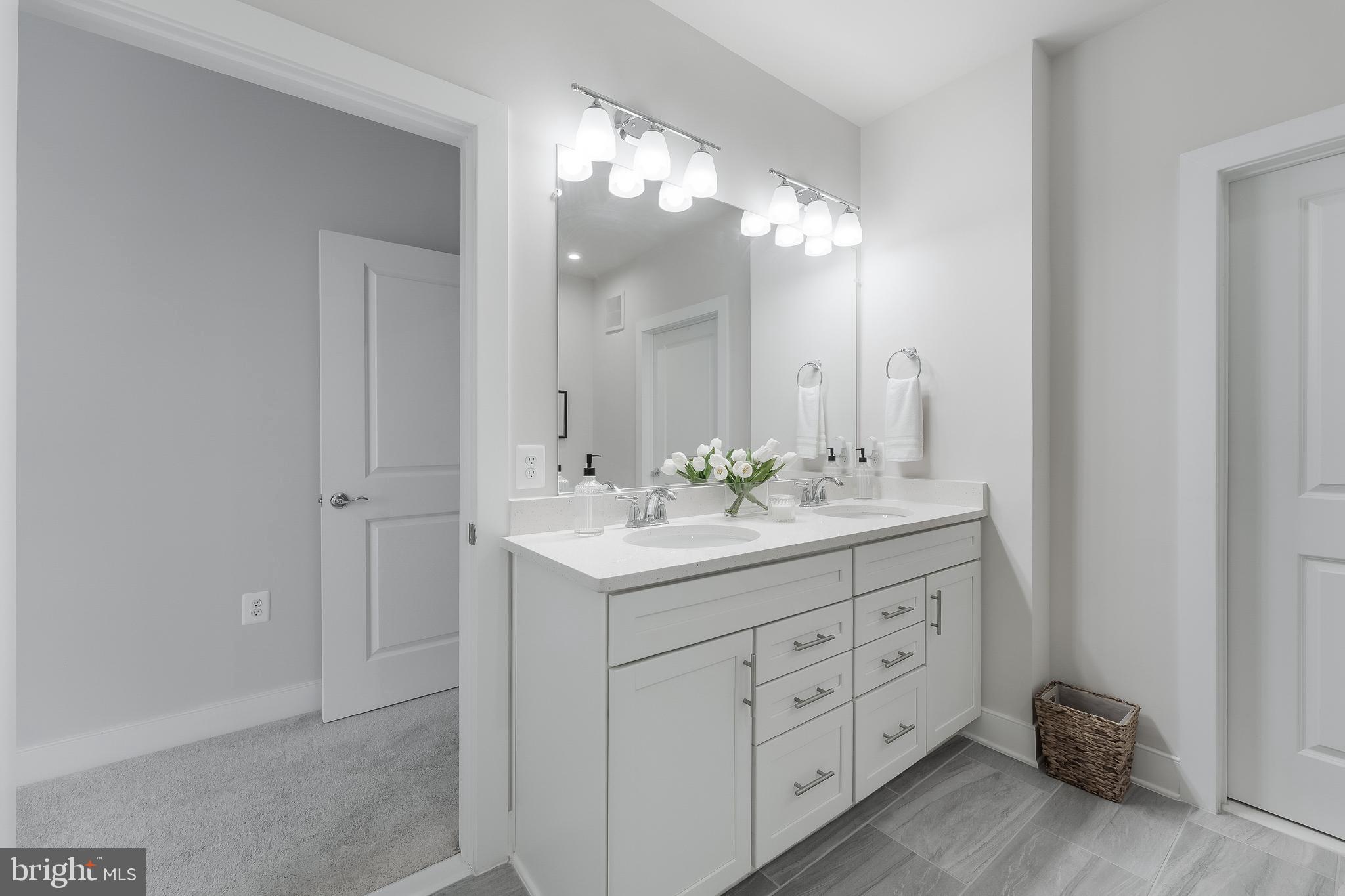 METROPARK AT ARROWBROOK - Residential