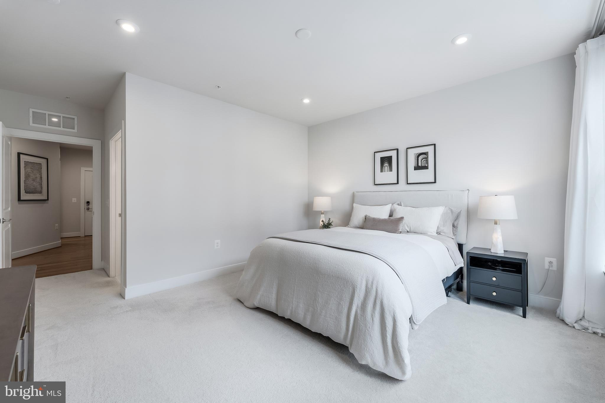 METROPARK AT ARROWBROOK - Residential