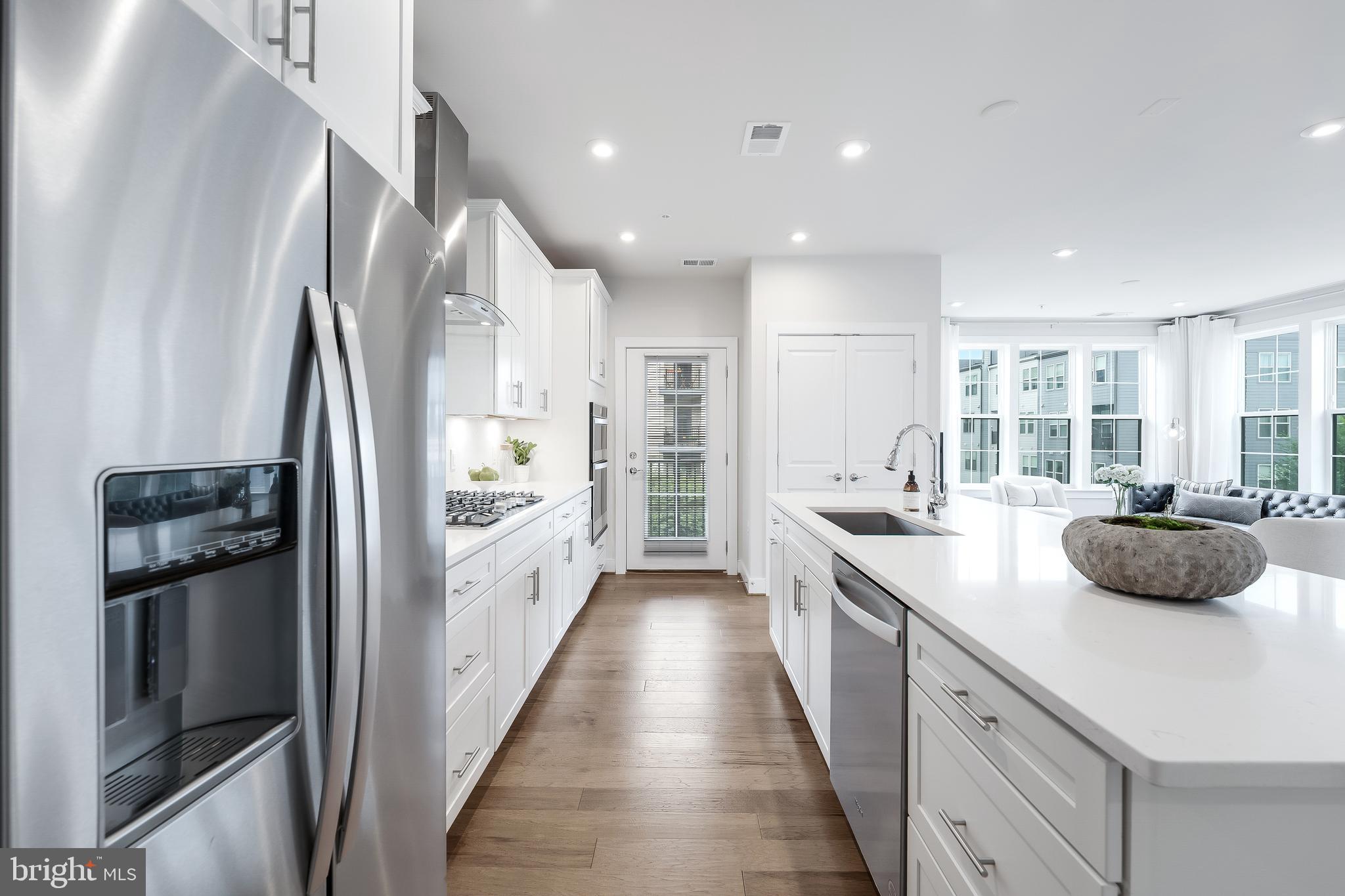 METROPARK AT ARROWBROOK - Residential