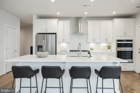 2320 Field Point Road Unit 201, Herndon, VA 20171 - MLS#: VAFX2267156