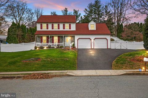 1707 CROSSFIELD DRIVE LANCASTER PA 17603