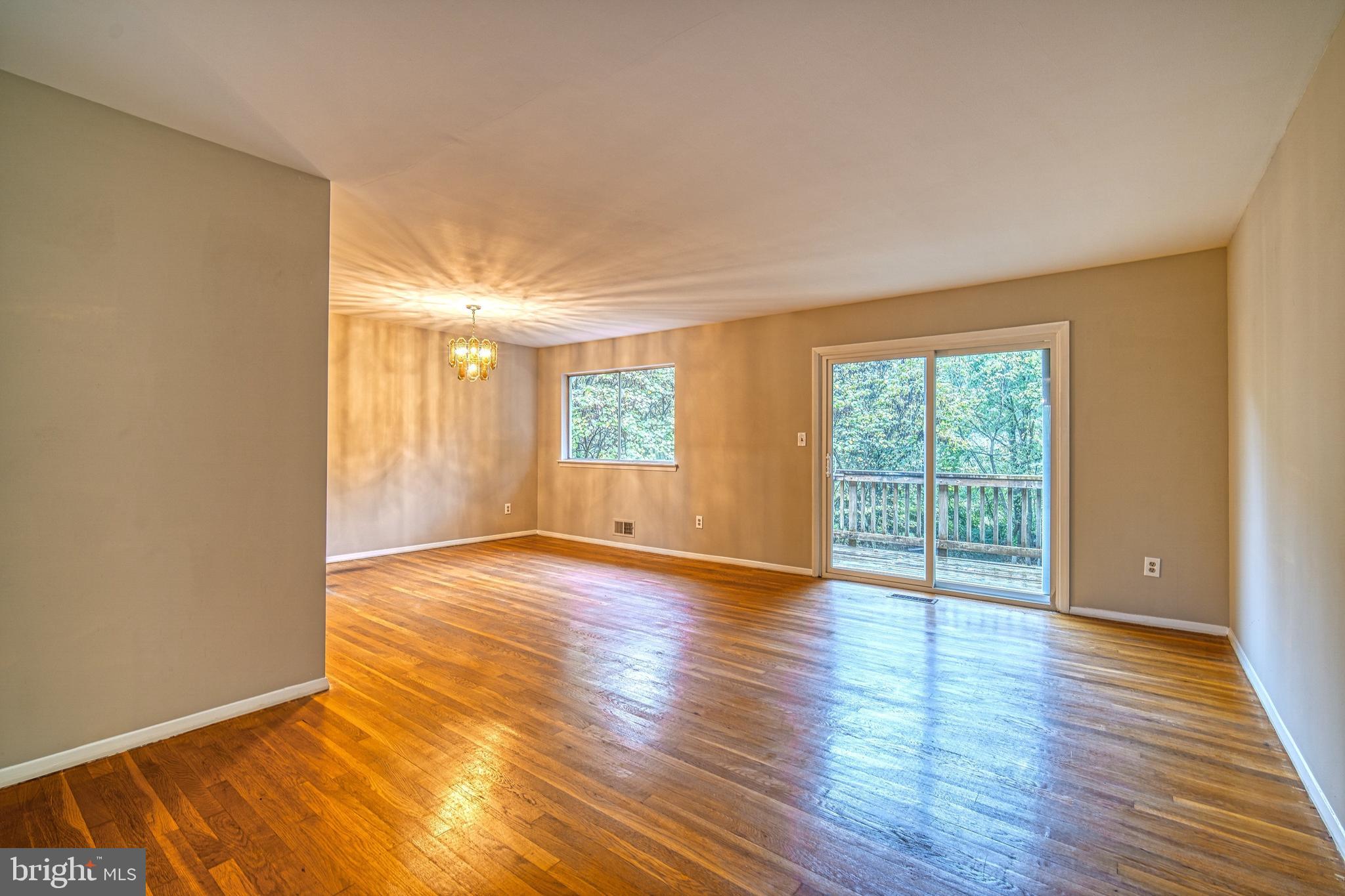 REGENCY ESTATES - Residential