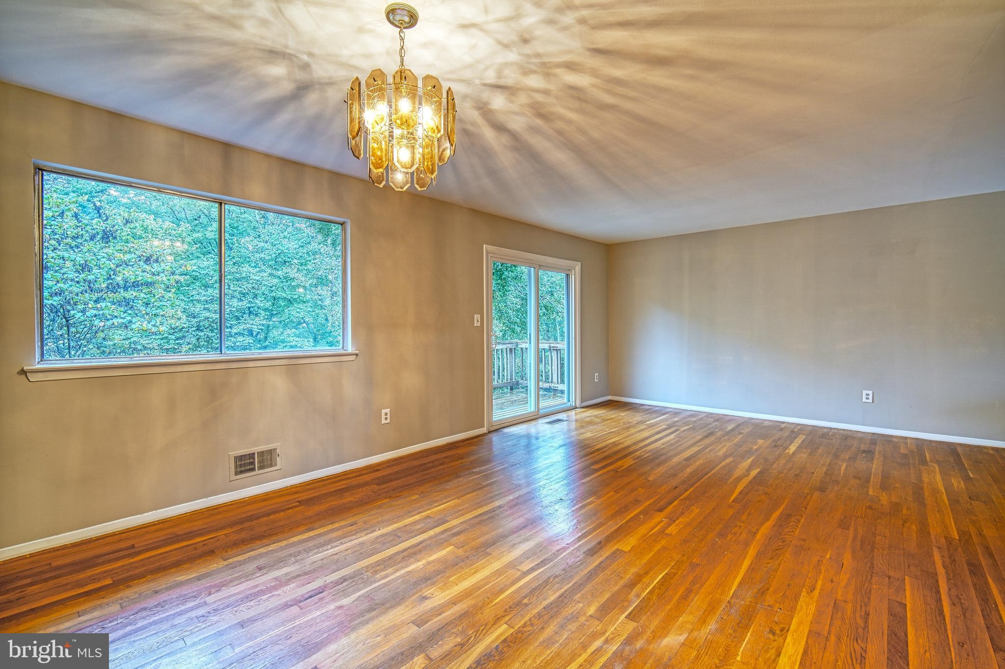 REGENCY ESTATES - Residential