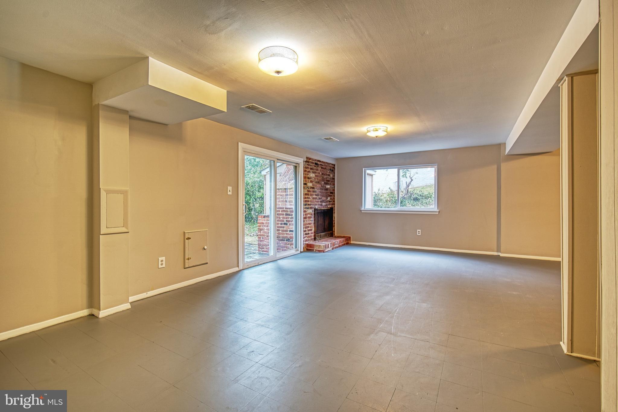 REGENCY ESTATES - Residential