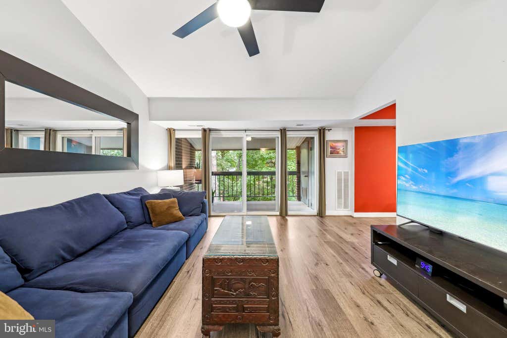 Photo of 11809 Breton Court #22D, RESTON, VA 20191 (MLS # VAFX2336678)