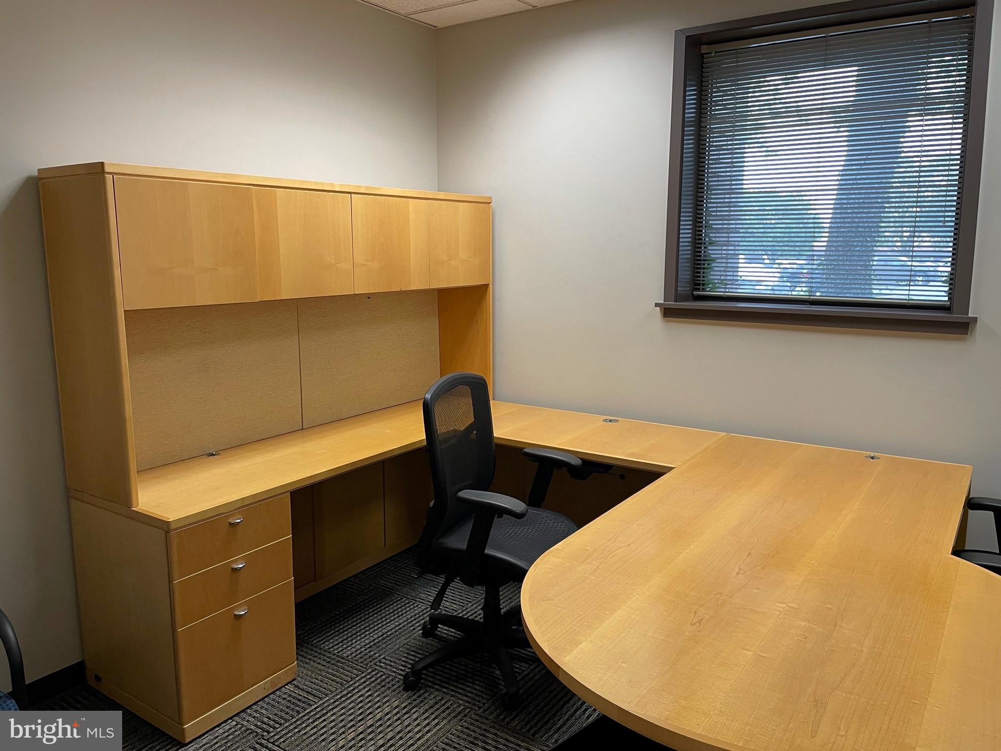 GREENFIELD - Commercial Lease