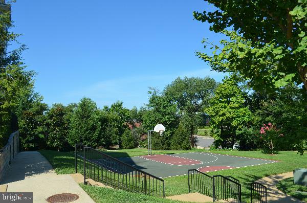 WINDY HILL - Residential