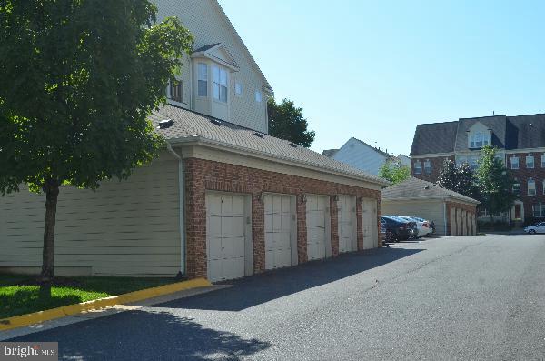 WINDY HILL - Residential