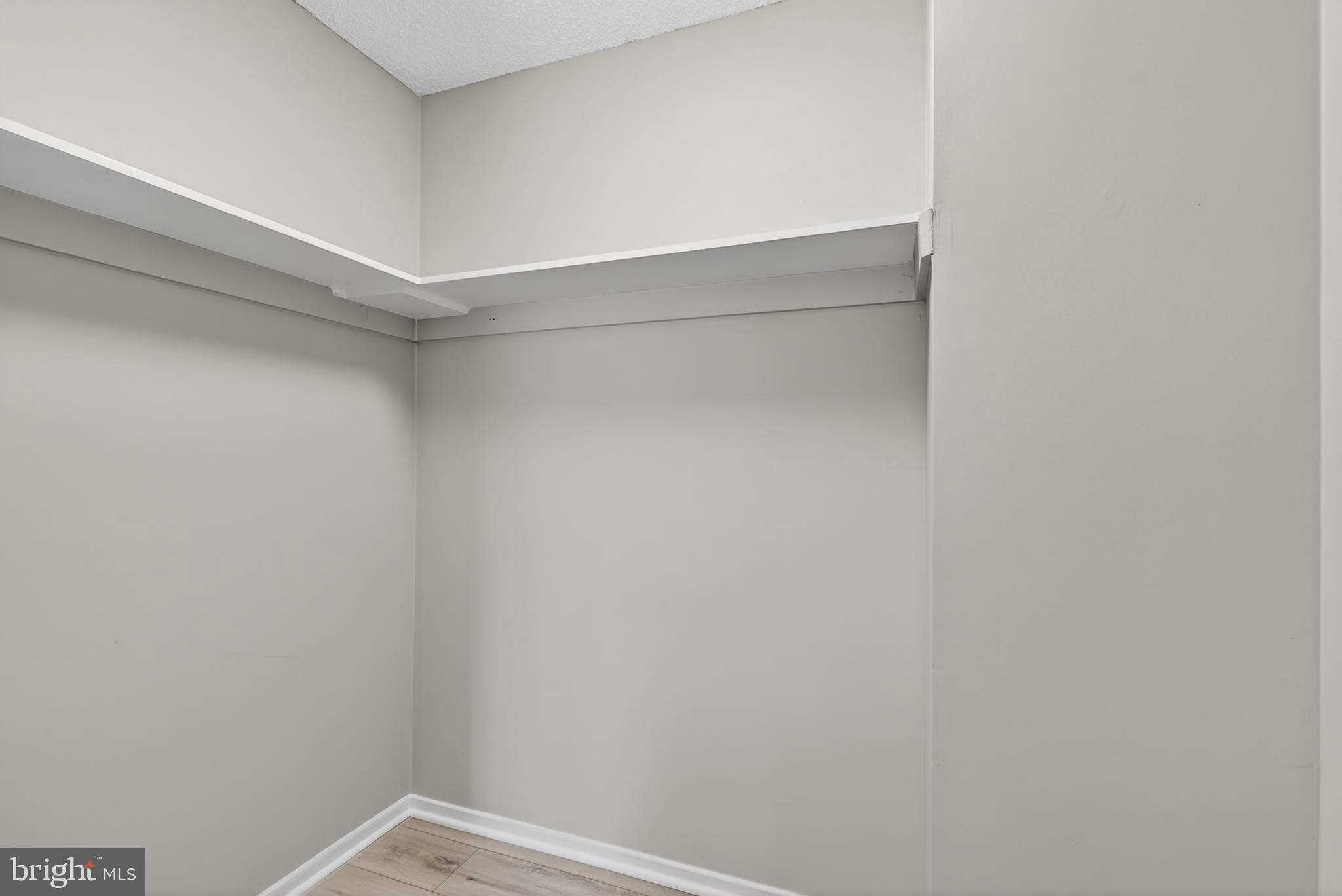 IDYLWOOD TOWERS CONDO - Residential